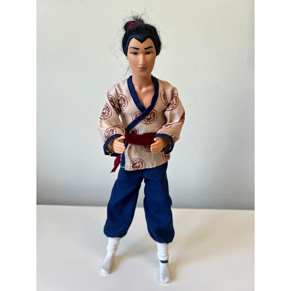 Disney's Mulan Captain Li Shang Doll 1997 Mattel 18897
12 inch Doll